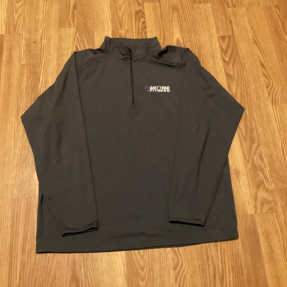 Men’s gym sweatshirt size XL brand sport tek long sleeve color dark gray